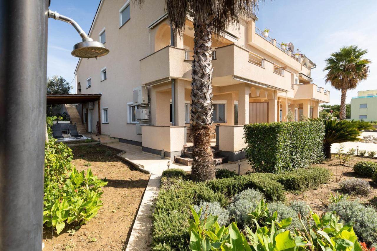 Apartmani Niko Kozino Exterior photo